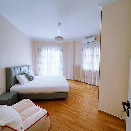 Contemporary Art Museum Apart Apartment *